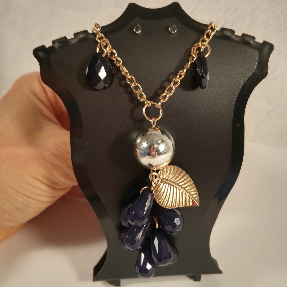 Necklace earring set gold silver navy blue cluster